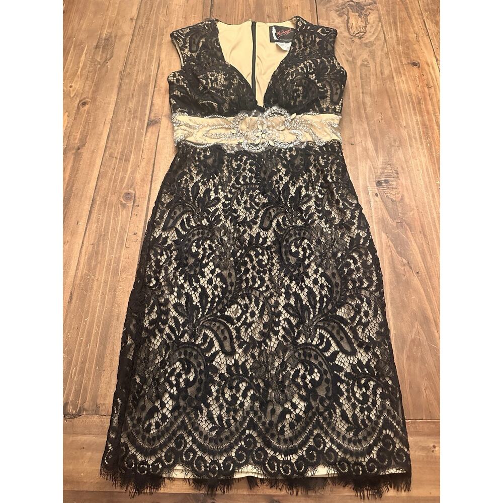 Mac Duggal Size 4 Mini Dress Nude Black Lace Beaded Embellished Cocktail Prom